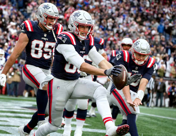 New England tight end Mike Gesicki celebrates his end zone reception with 12 seconds left to put the Patriots in the lead for their 29-25 win over Buffalo.